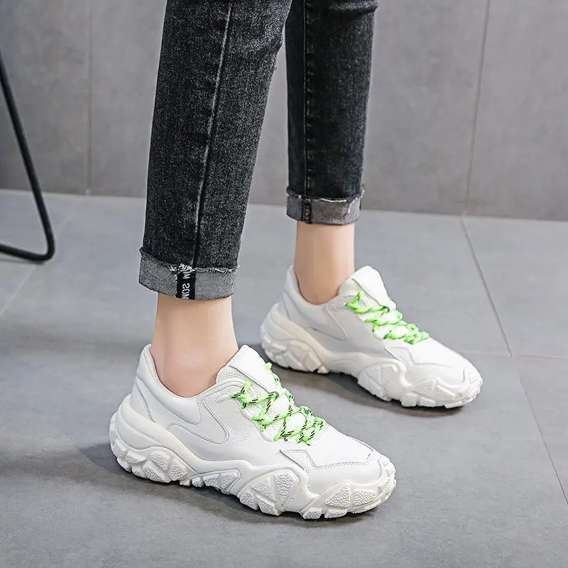 

2020 new spring and autumn old shoes women's trendy white shoes versatile breathable thick-soled casual sports shoes X468