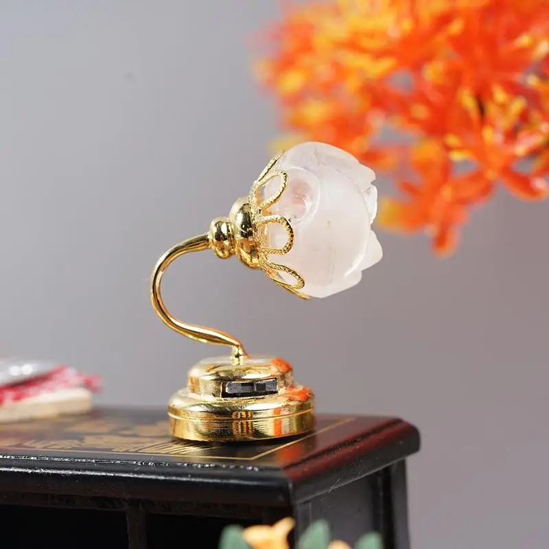 

1:12 Dollhouse Gold Plated Floral Metal LED Wall Lamp Light Furniture Miniature For Children Gift Toys Doll Model House N1Y9