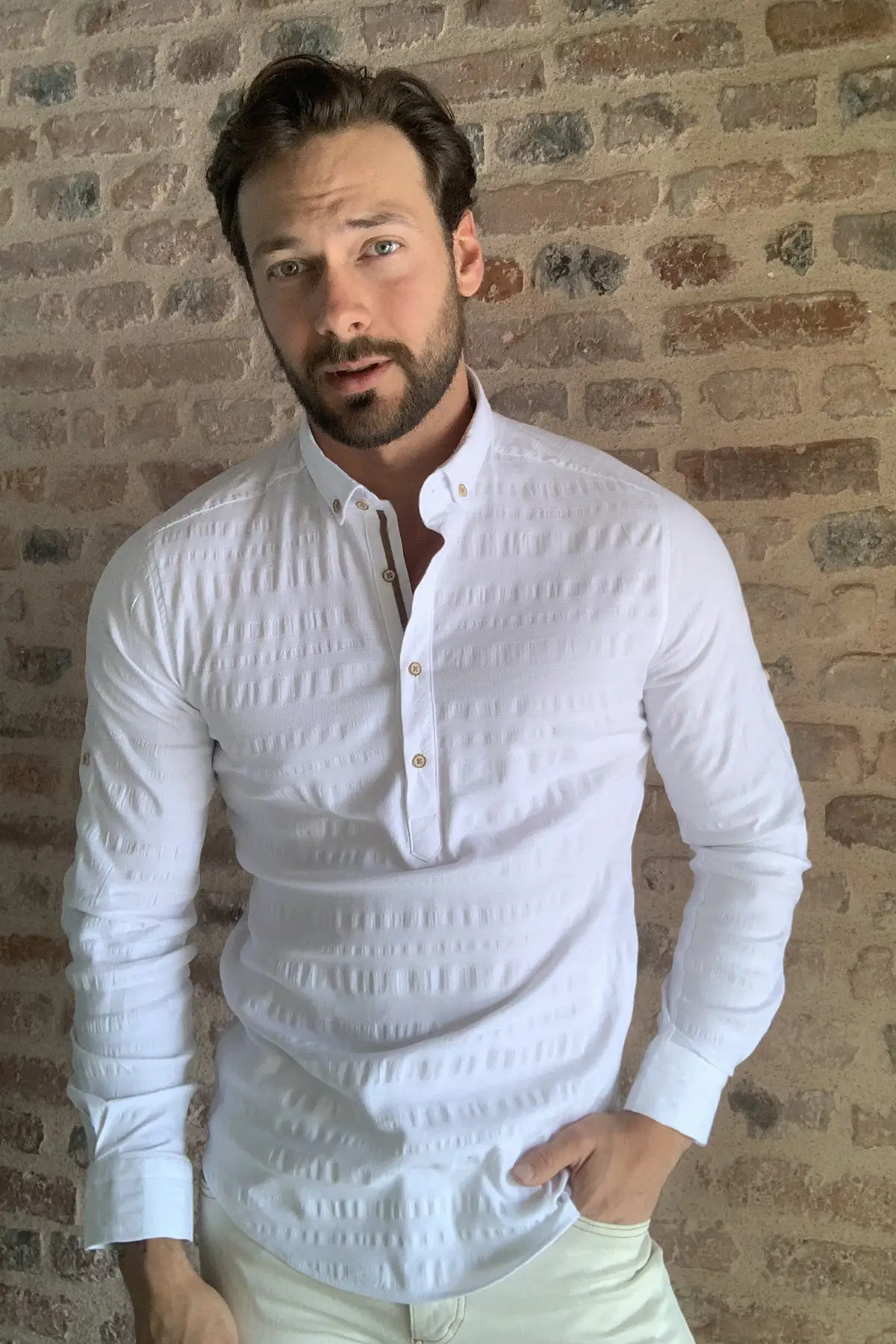 

Trendyol Male Half PatlÄ± Button Shirt TMNSS20GO0113