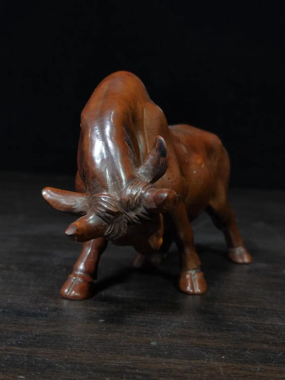 

wedding decoration Chinese Boxwood Seikos Wood Carving Rhino status rhinoceros. Cow wood carving