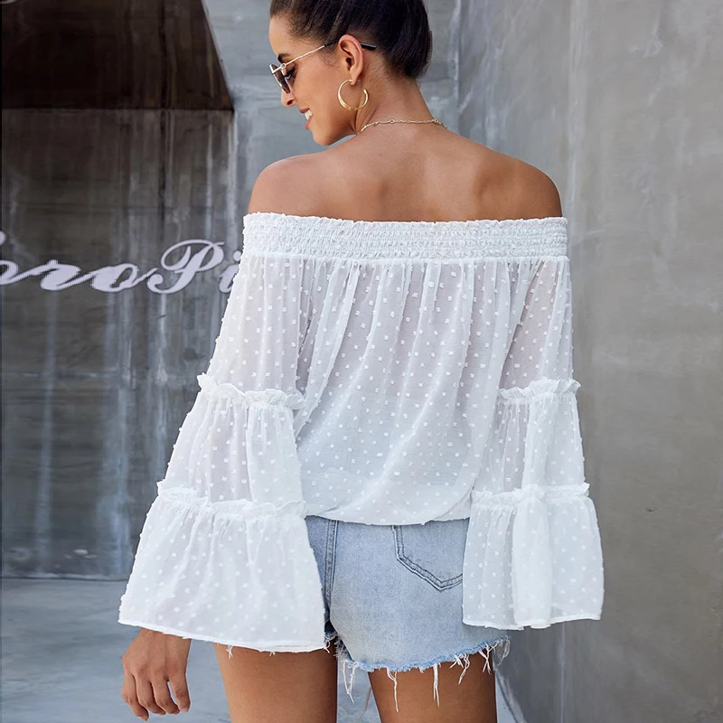 Женская шифоновая блузка в горошек с открытыми плечами