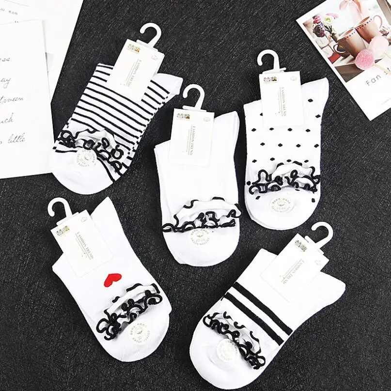 5 Pairs Black White Student Cotton Socks Girls Striped Heart Dot Printed Crew Sock Woman Wrinkled Cuff Cotton Summer Ankle Socks