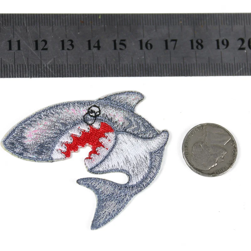2PCS/lot Cartoon Fierce Shark Patch DIY Animals Patches Embroidery Applique Iron on Transfers for Clothing Stickers Wholesale | Дом и сад