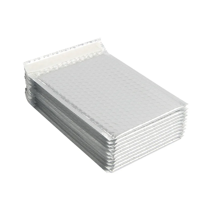 матовые серебряные конверты из пузырчатой пленки
