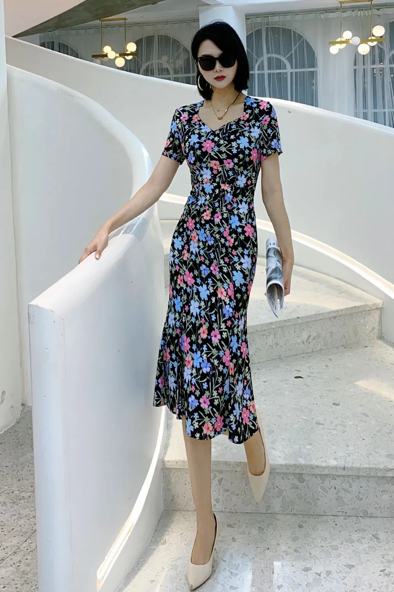 

Fashionable Floral Graceful Beach Dress for Women 2021 Summer New V Neck Short Sleeve Dress Female Slim Fishtail Dress