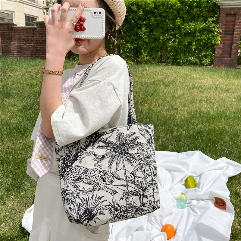 

High Quality Canvas Tote Bag for Women Full Illustration Pattern Women Shoulder Bucket Bags Ladies Fashionable Purse and Handbag