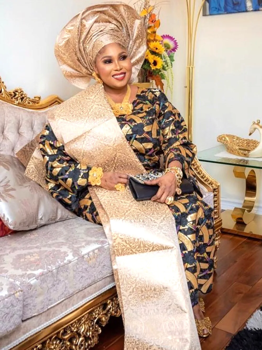 

Восхитительная африканская кружевная ткань из органзы ручной работы с блестками Высококачественная кружевная нигерийская кружевная ткан...