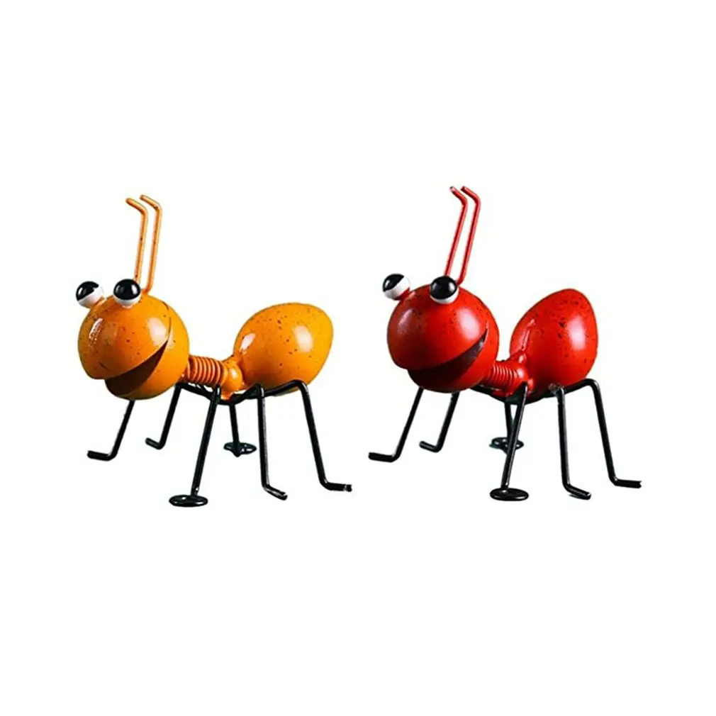 

4pcs Metal Ant Figurine Wall Decor Art Hanging Decoration Cute 3D Wall Fence Lawn Insect Decorative Ant Sculpture