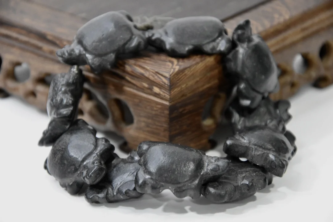 

Collection of old meteorite Hongshan culture play longevity turtle bracelet
