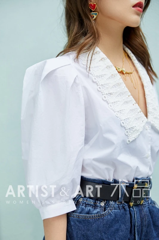 

Vintage White Embroidery Turn-down Collar Puff Sleeve Blouses Femme Korean Fashion Summer Tops Women 2021 Clothes