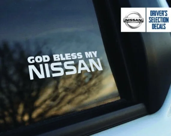Автомобильная наклейка на окно God Bless my Nissan наклейки графический набор из 2 шт. |