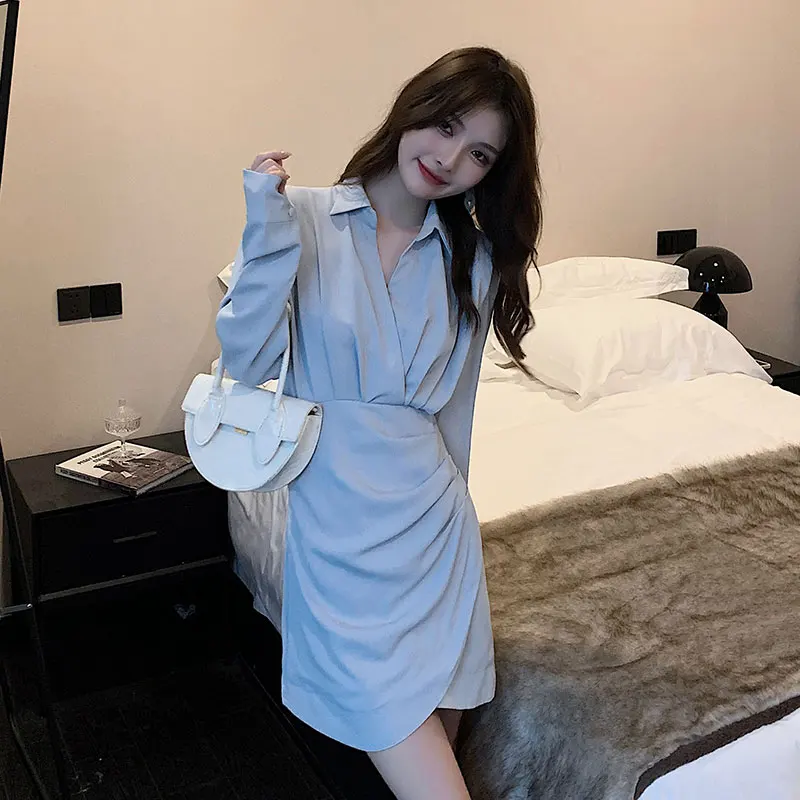 

Платье-рубашка однотонное Плиссированное с отложным воротником и длинным рукавом