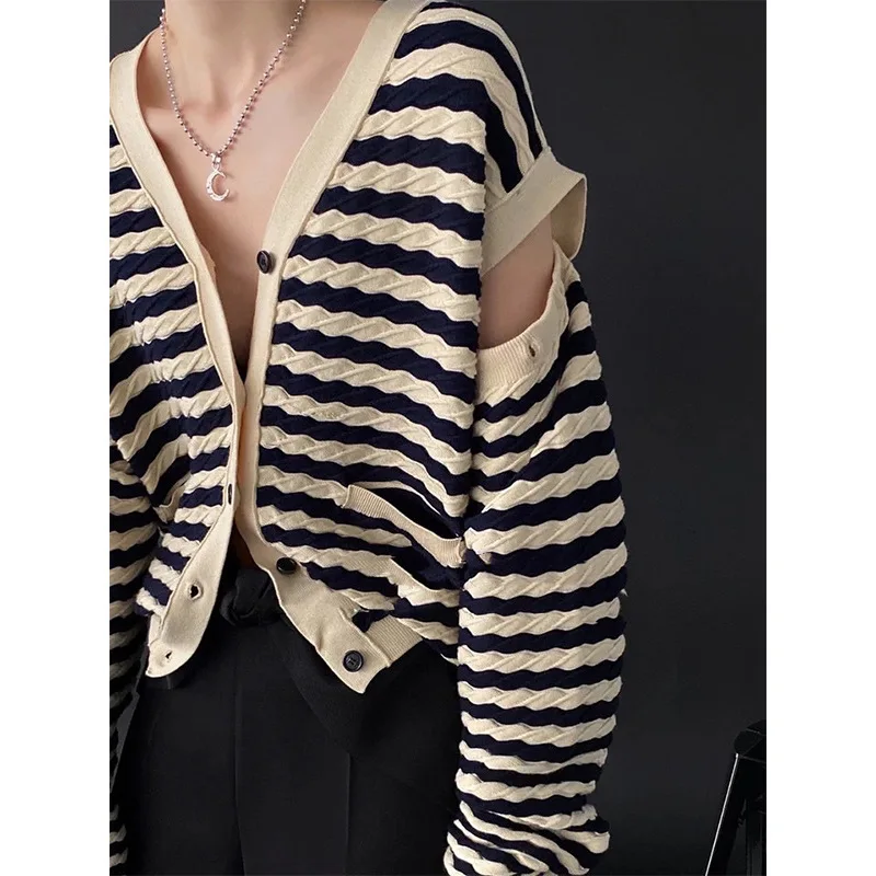 

Korean Style Niche Design Striped Knitted Cardigan For Women 2021 New Stars Same Fashion Casual Short Coat