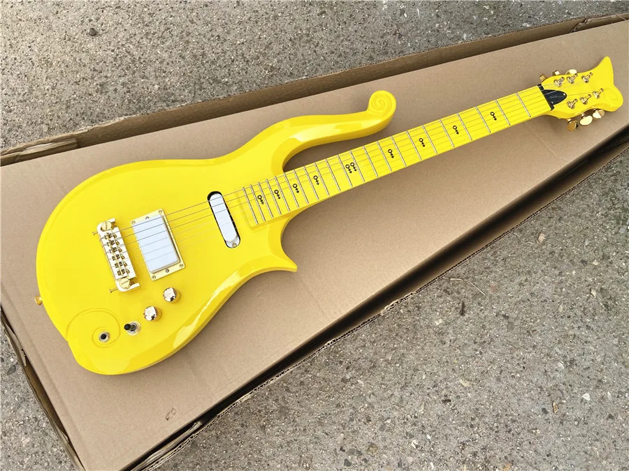 

Wang Ziyun Electric Guitar, Yellow Paint, Golden Accessories Maple Fingerboard Neck, Red Yang Qin Body Free Delivery