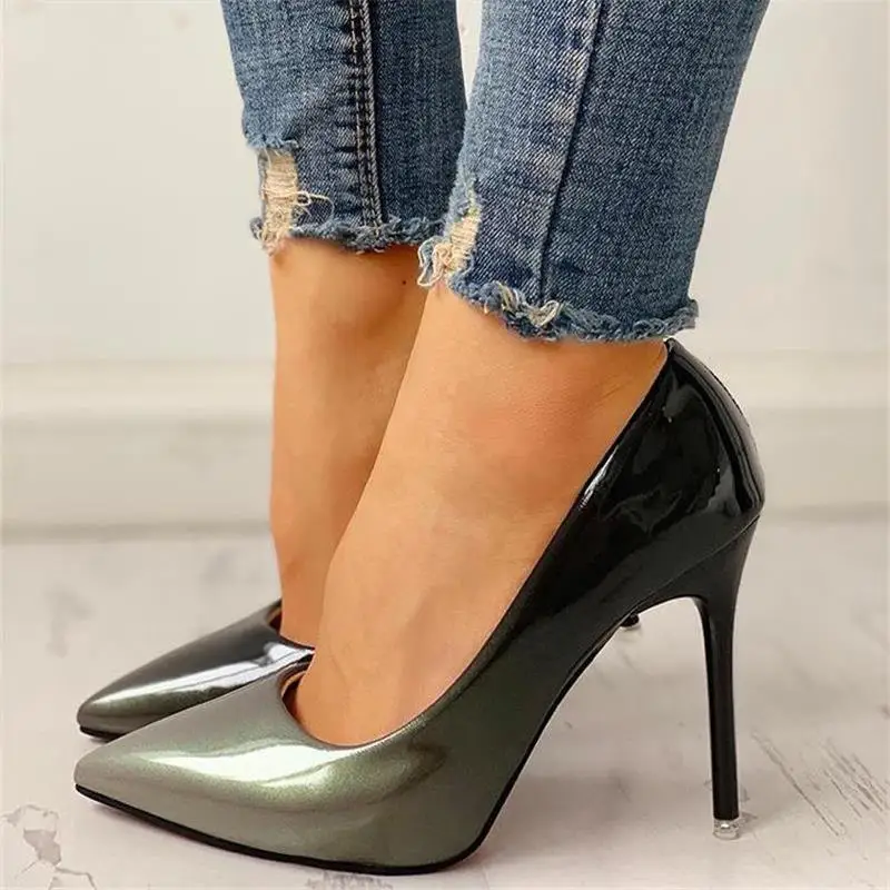 Босоножки на тонком каблуке Новинка Пикантные женские туфли смешанных цветов с