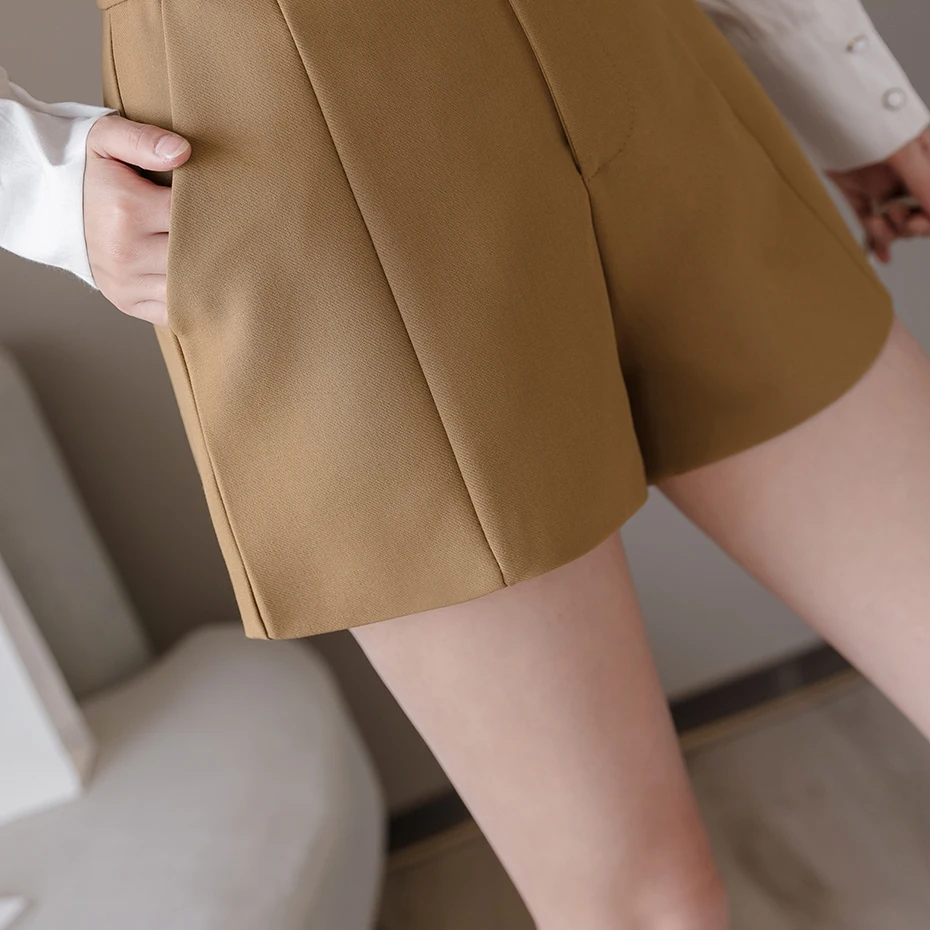 

2021 Autumn New Casual Korean Style A-line High Waist Loose Wide Leg Shorts Elegant Work Short Trouser Plus Size Boots Shorts