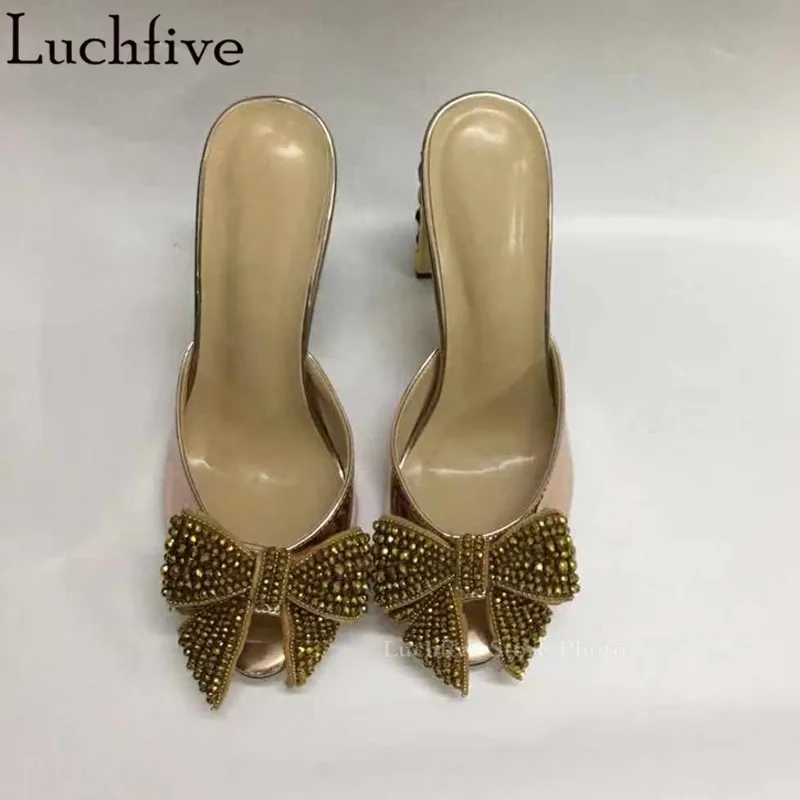 Женские шлепанцы со стразами и бантом женские на каблуке пикантная женская обувь