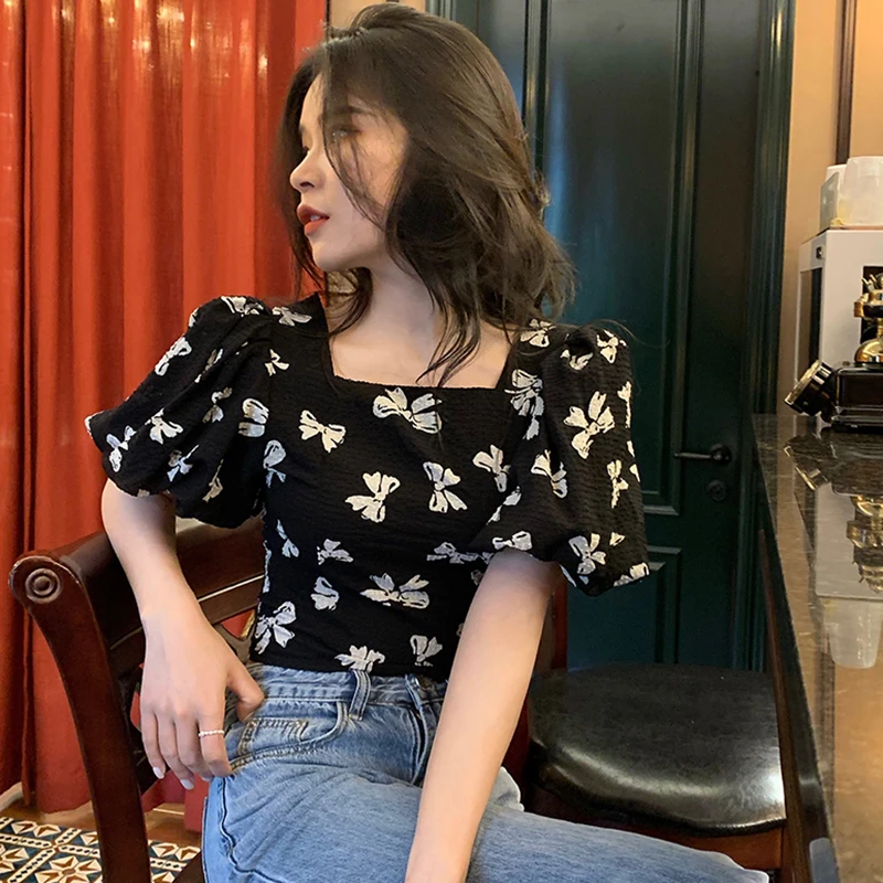 

KUSAHIKI Korean Bowknot Printed Women Blouse Shirt Elegant Square Collar Puff Sleeve Tops Summer Slim Short Blusas Mujer 6H727