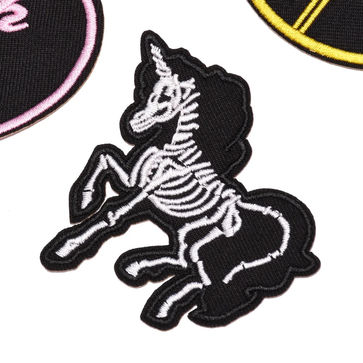 Компьютерный Утюг на заплатках bade вышивка ткань с индивидуальным алфавитом