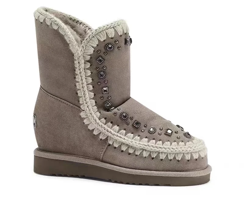 

Классические Кожаные женские зимние ботинки kmeioo с заклепками, теплые замшевые ботильоны ручной работы из овечьей кожи на плоской подошве