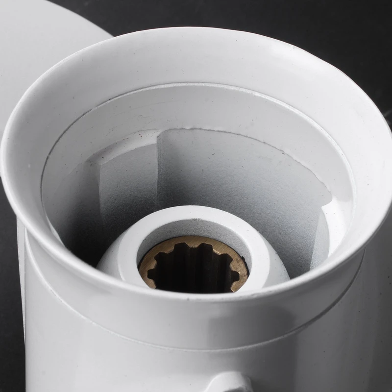 

Marine Engine Outboard Propeller 664-45947-01-El 9 7/8 X 11 1/4 for Yamaha 20-30Hp Aluminum Alloy 3 Blade Black 10 Spline Tooth