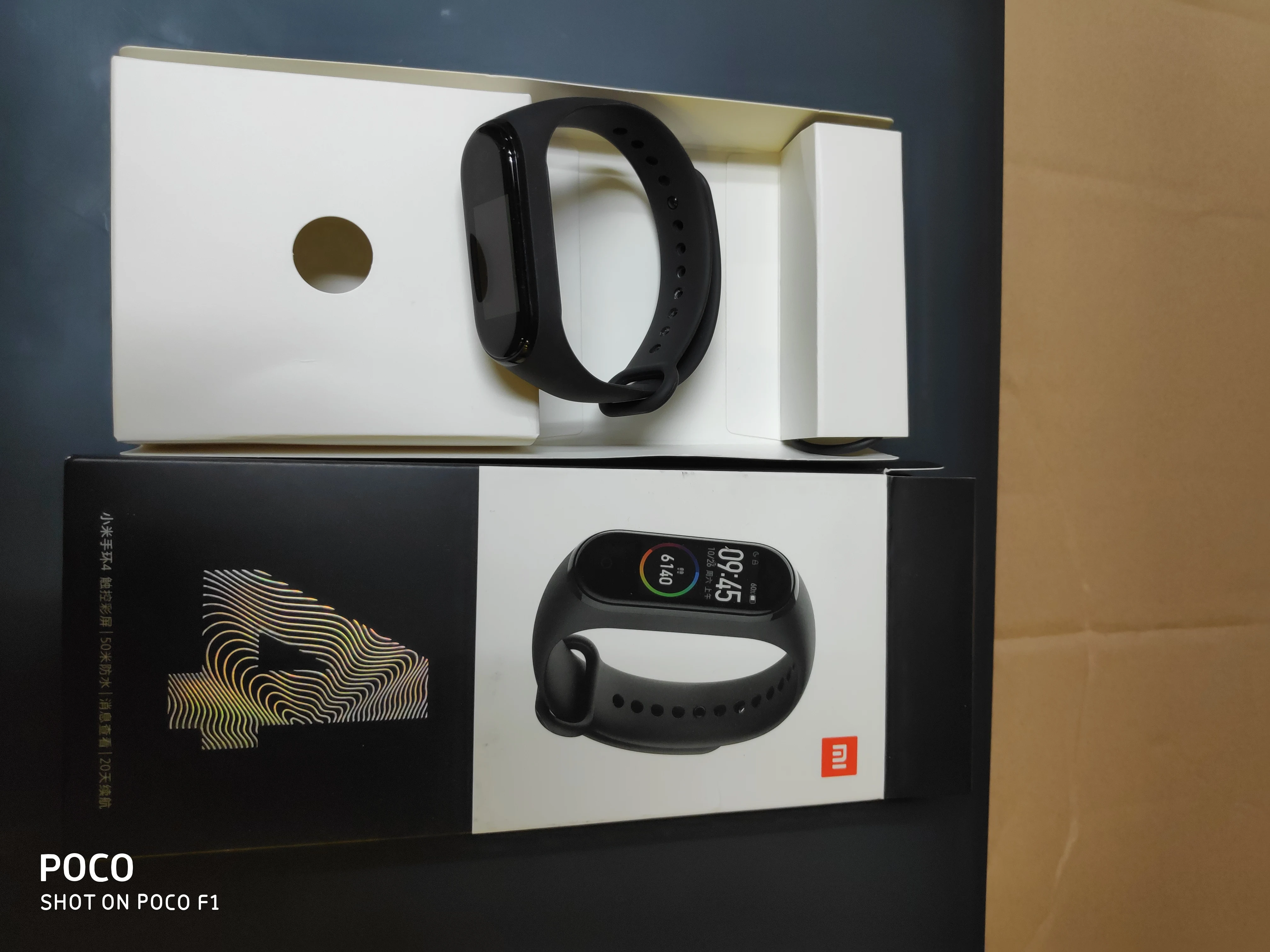 90% новый оригинальный xiaomi mi группа 4 смарт браслет активно матричные осид Экран
