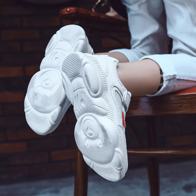 

Child Sport Shoes Spring Fashion Breathable Kids Boys Net Shoes Girls Anti-Slippery Sneakers With Light Running Shoes
