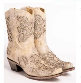 

2021 Fashion Women Boots New Autumn Womens Shoes Retro Breathable Pointed Toe Embroidery Hollow Tube Female Fashion Heel Boots