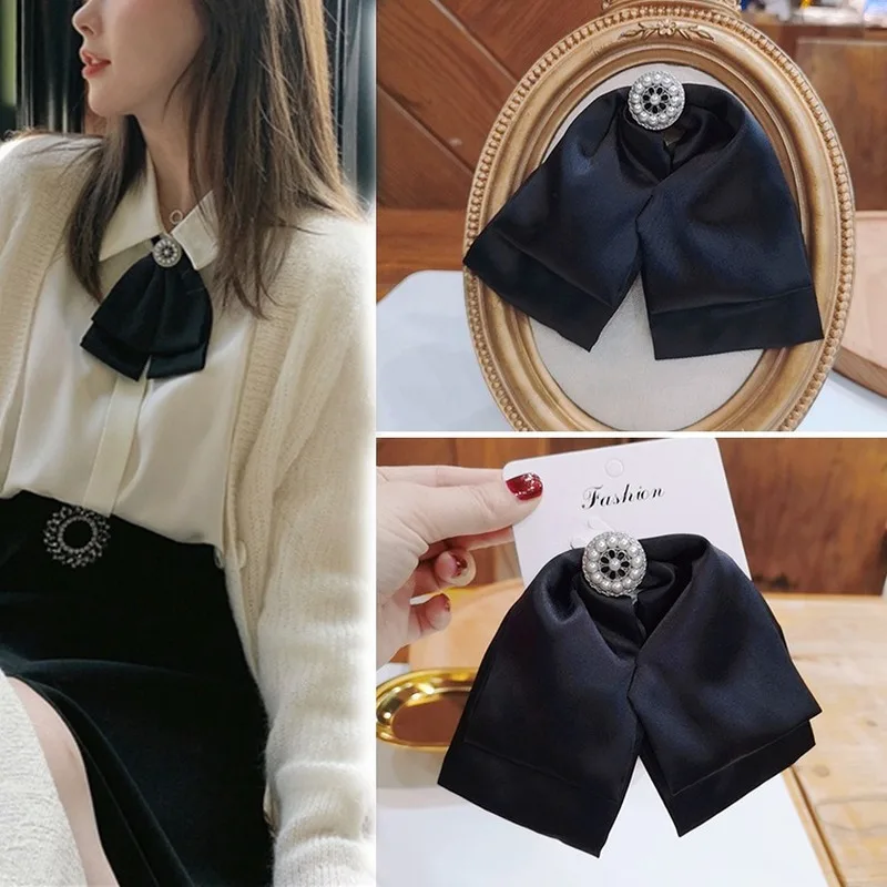 

Simple Black Solid Bow Tie Pearl Jewelry Brooch Shirt Bowtie Collar Pin College School Uniform Necktie Casual Party Accessories