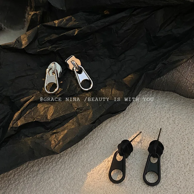 

Fashion New Metal Zipper Earrings 2021 New Trendy Simple and Compact Design Earrings Spring and Summer Earrings