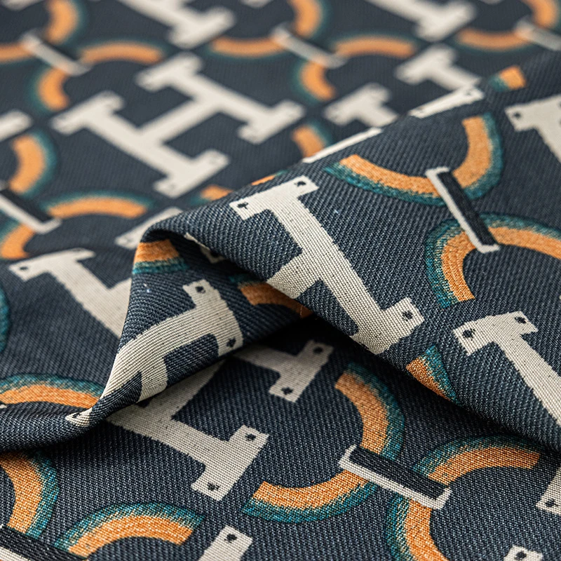 Европейские и американские элегантные темно-синие светонепроницаемые шторы с