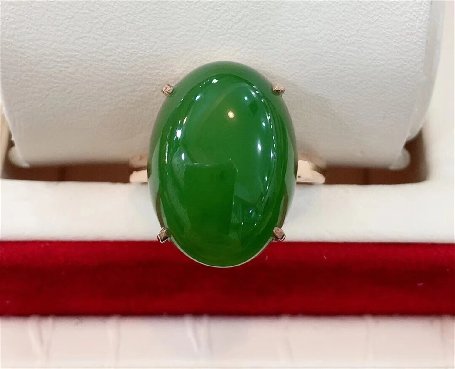

18K real gold New With Certificate Natural Chinese Hetian Green Jade Women jade ring