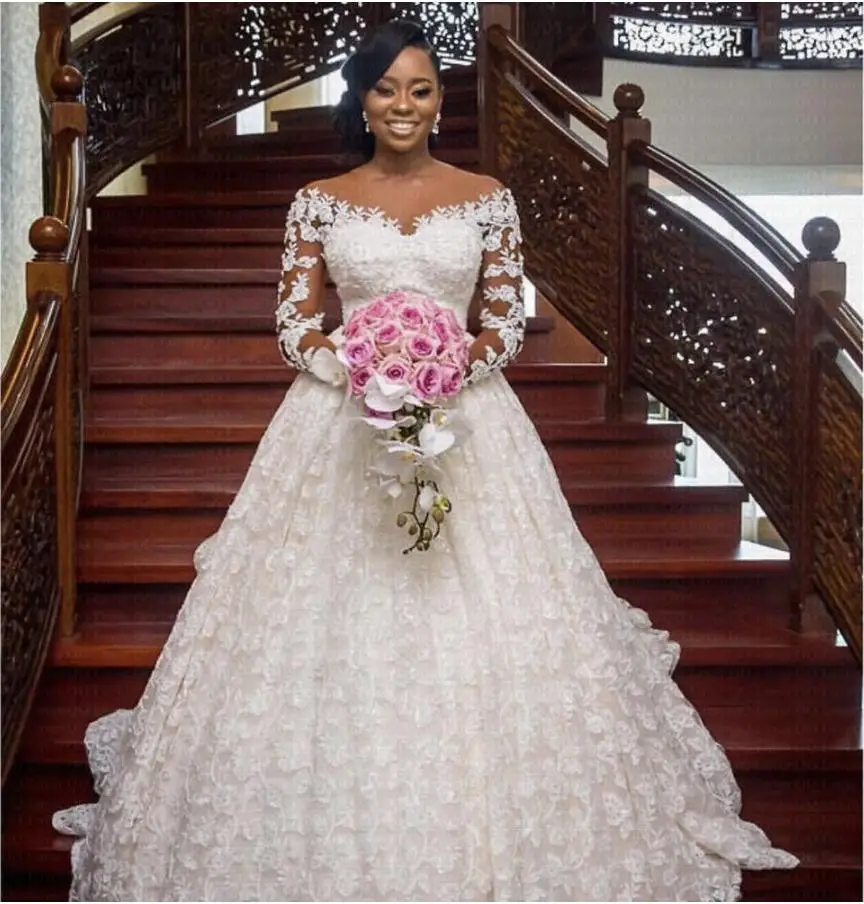 

Luxury Scoop Neck Full Lace Appliques Ballgown Wedding Dresses Sweep Train Long Sleeves Illsion Back African Bridal Gowns