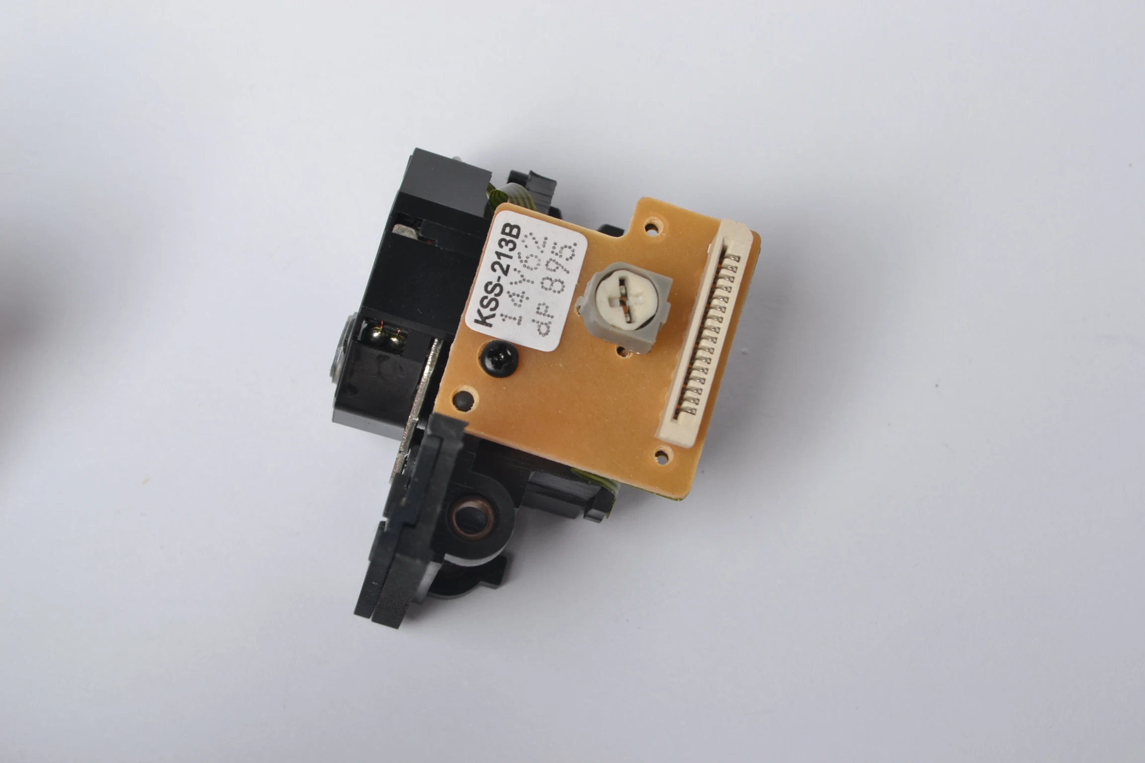 

3PCS/LOT BRAND NEW KSS-213B KSS 213B KSS213B KSS-213B Radio CD Player Laser Lens Optical Pick-ups Bloc Optique