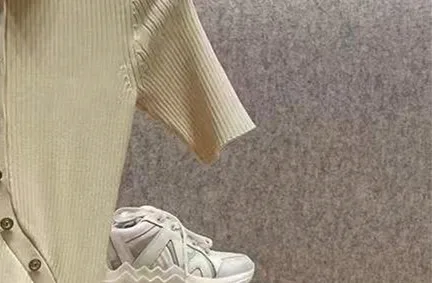 Женское вязаное асимметричное платье новое однобортное облегающее длинное