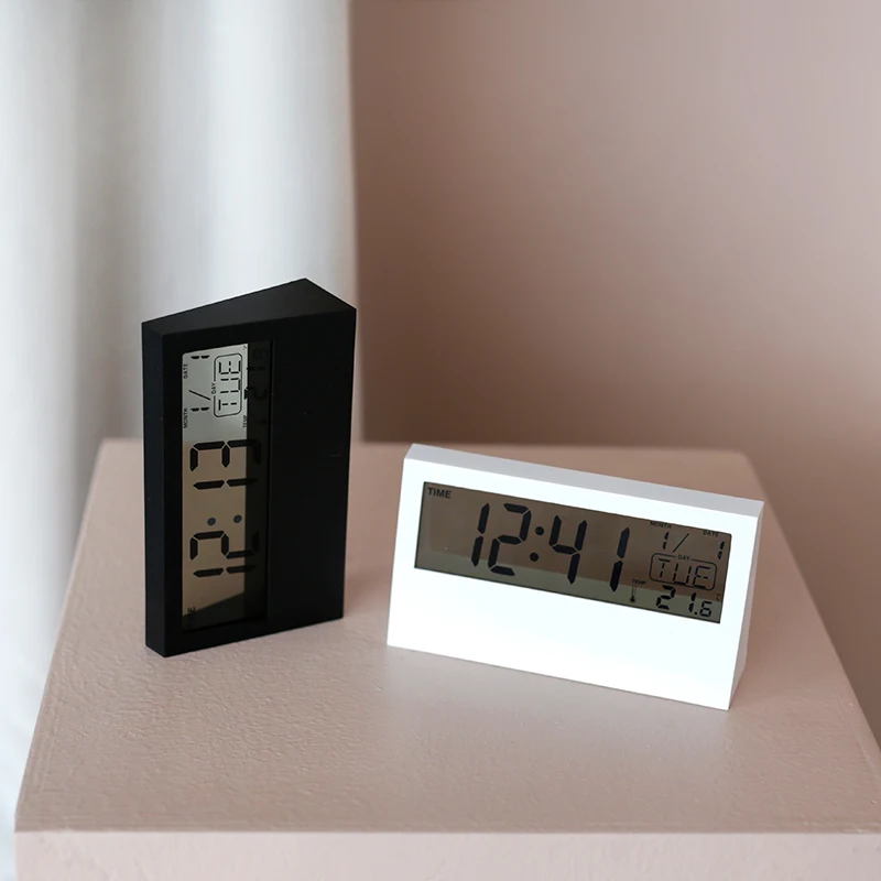 

Multifunctional Perpetual Calendar Electronic Clock Alarm Clock Mute