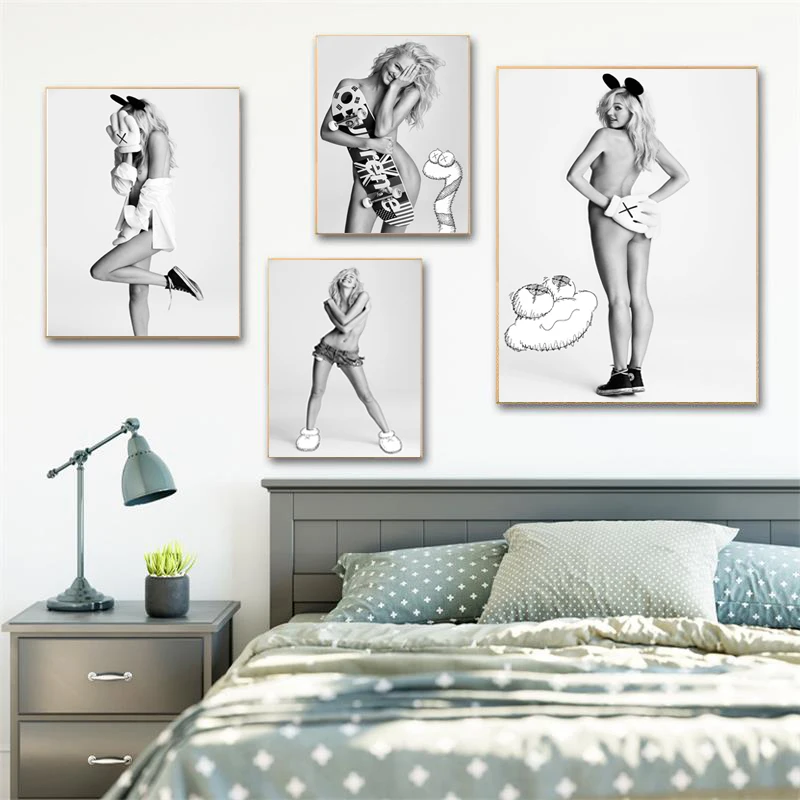 

Modern Fashion Kaws Sexy Model Girl Canvas Printings Decorative Wall Art Pictures Poster Print for Bedroom Home Decor