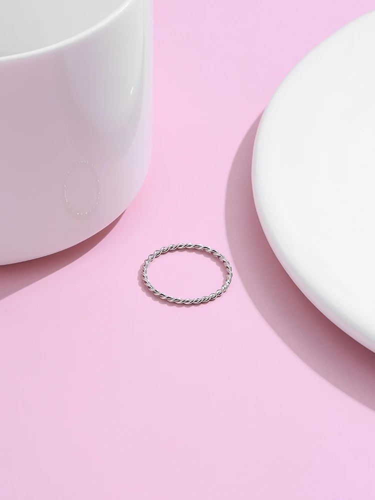 

CFK Twisted Weave Rings 925 Sterling Silver Finger Rings for Women 100% 925 Sterling Silver Hypoallergenic Minimalist Anniversar