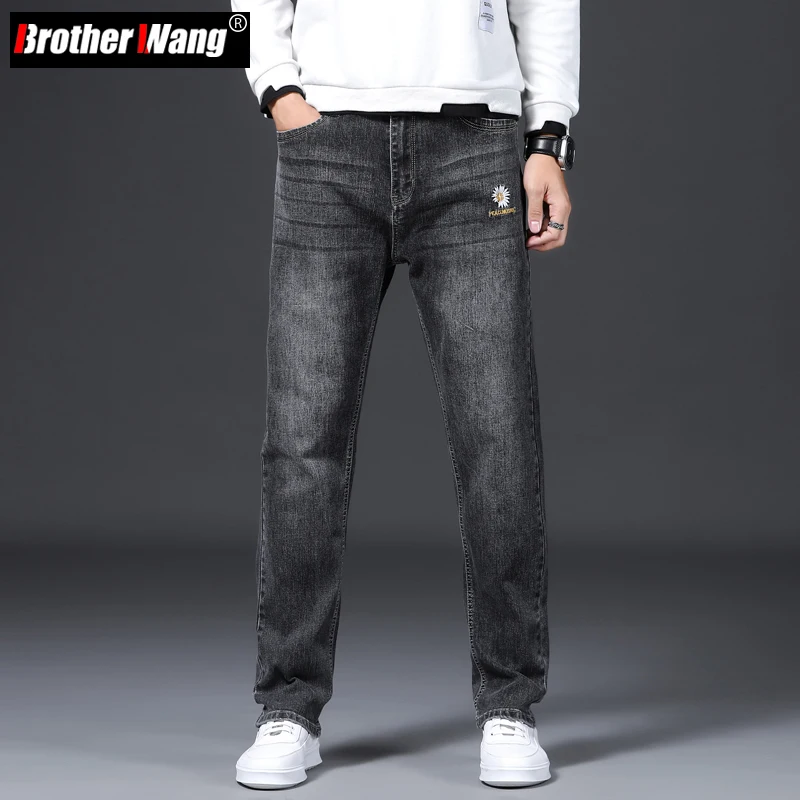 

Мужские прямые темно-серые джинсы Brother Wang, модные повседневные джинсы с вышивкой, эластичные мешковатые джинсы, Мужские брендовые джинсы на ...