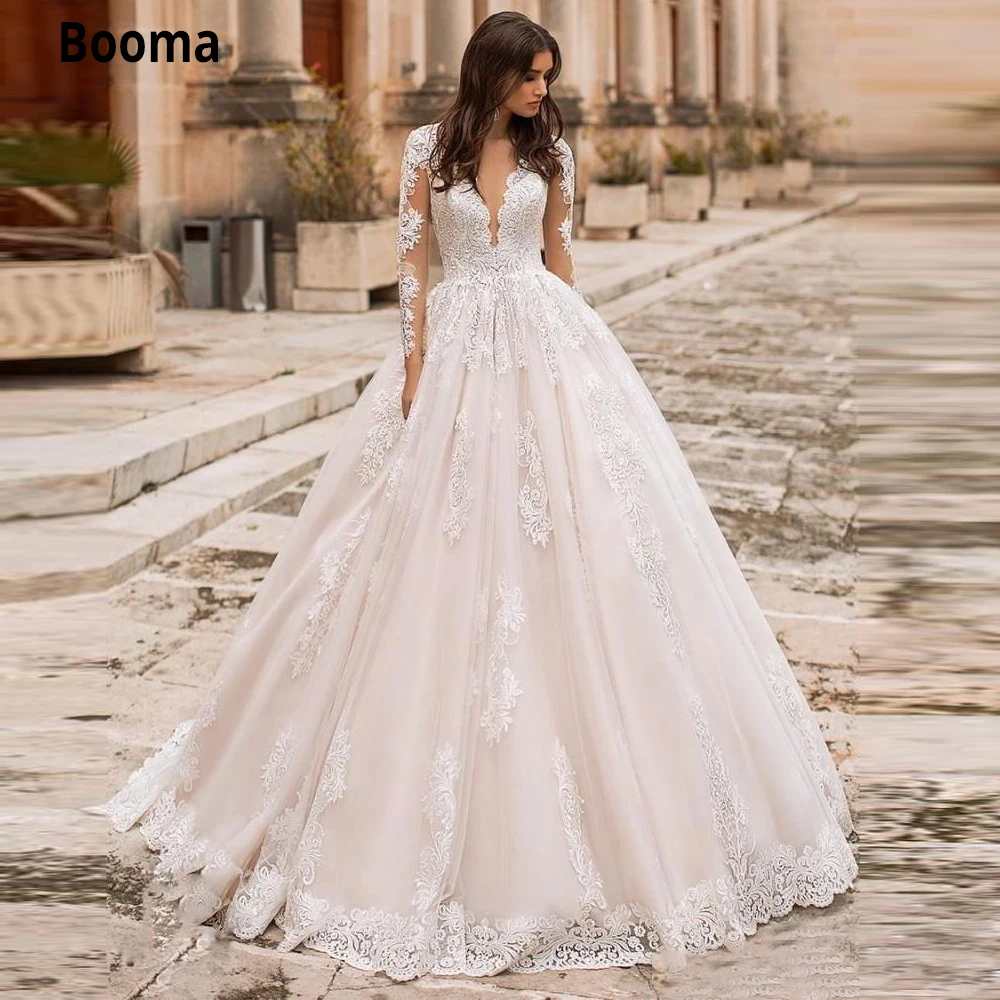 

Booma 2020 Gorgeous Long Sleeves Wedding Dresses Light Pink Sheer V Neck Lace Appliqued Tulle Bridal Gowns Vintage Plus Size