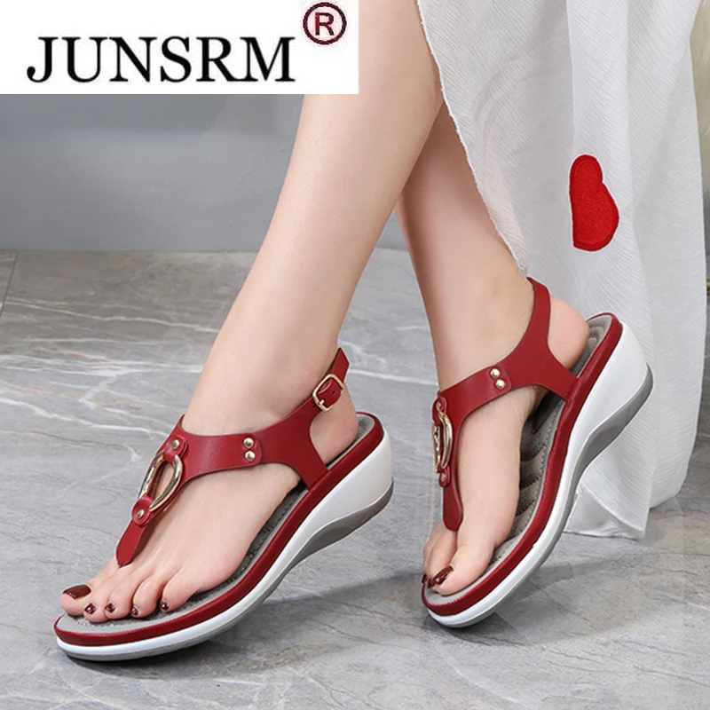 

Сандалии женские на танкетке, пляжные шлепанцы сплошного цвета, обувь с застежкой на низком каблуке, с ремешком и пряжкой, лето 2022