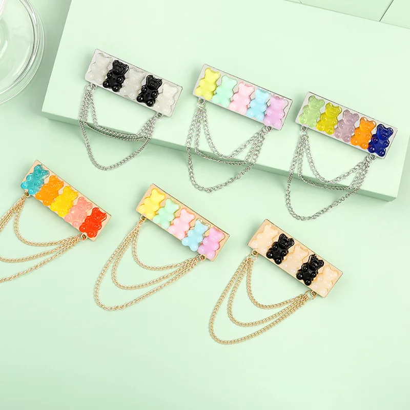 

Children's Candy Bear Brooch Kawaii Bear Candy Sweater Pin Custom Cute Colors Animal Brooch Jewelry Gift For Kids Friends