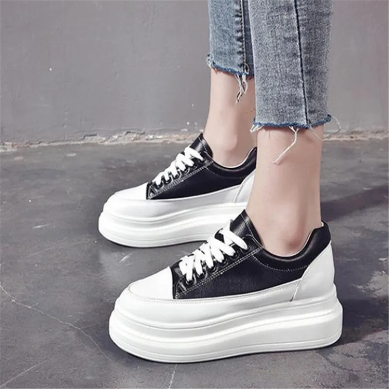 Новые модные женские кроссовки на платформе брендовая обувь увеличивающая рост