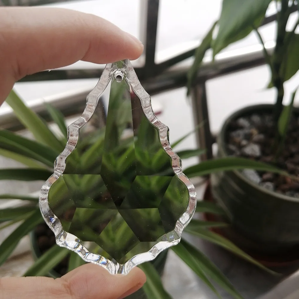 

Camal 2pcs 76mm Clear Suncatcher Crystal French Faceted Maple Leaf Chandelier Pendant Prism Hanging Ornament Fengshui Lamp Parts