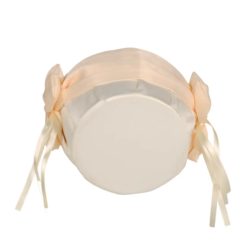

New Romantic White Satin Butterfly Knot Flower Girl Portable Flower Basket Wedding Supplies European Style Woven Flower Basket