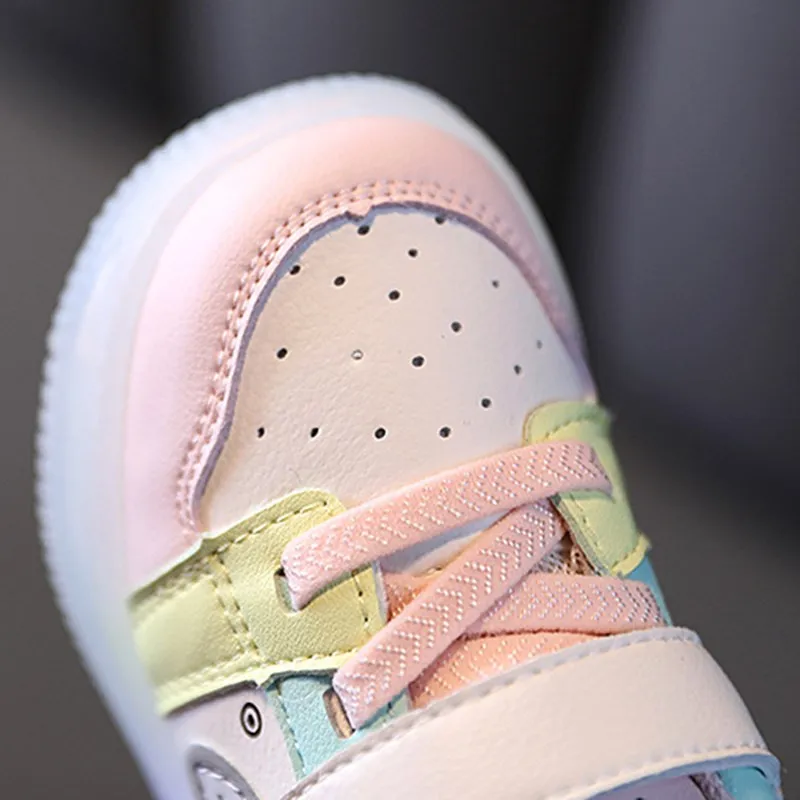 

2021 New Spring Kids Shoes Luminous Leather Cartoon Light Up Girls Boys Sneakers Led Glowing Baby Toddler Shoes 15-25