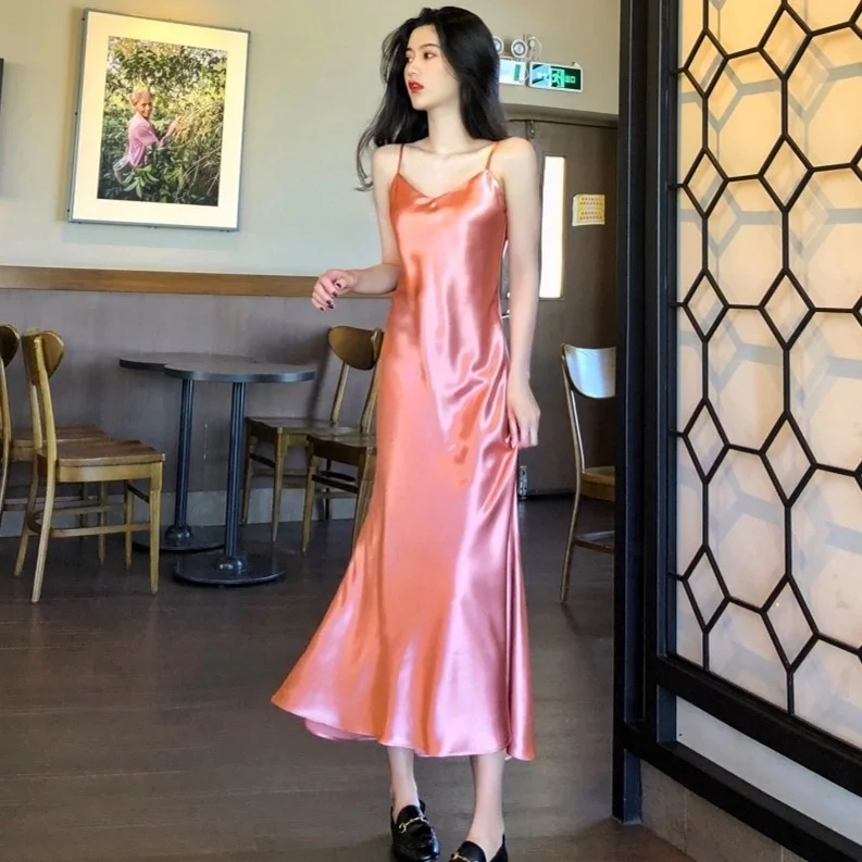 

Платье женское атласное с V-образным вырезом, Элегантный Приталенный сарафан из искусственного шелка, с подтяжками, 2021