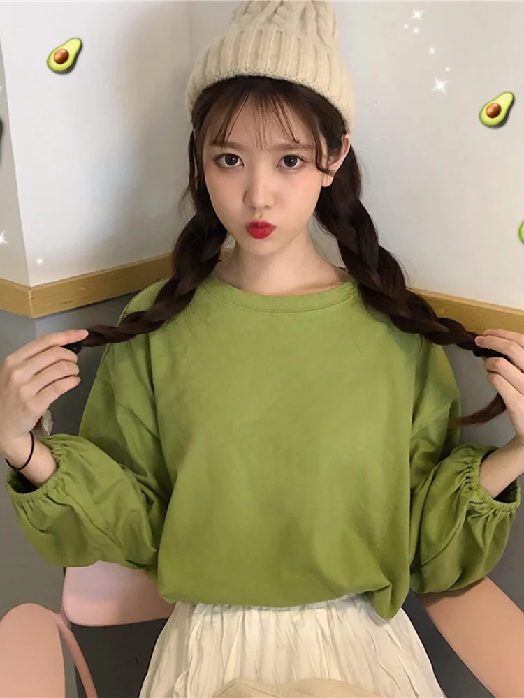 Женская футболка с длинным рукавом белая свободная большого размера в Корейском