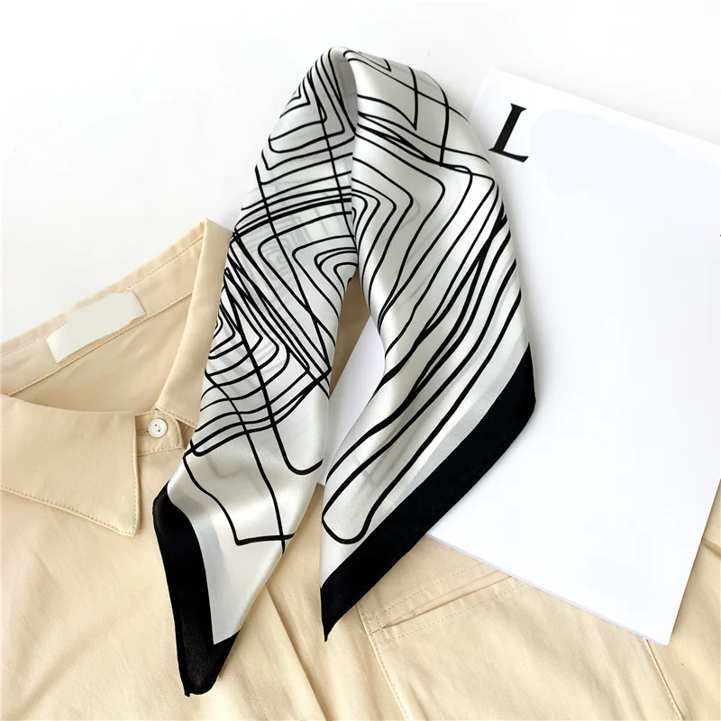 

2021 Spring Small Scarf Real Silk Foulard Women Bandana Fashion Lady Hair Scarves Neckerchief Design Print Female Kerchief New