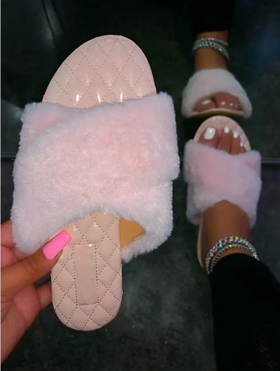 

outdoor leisure all-match ms slippers 2020 Autumn winter new fox fur cross leather home durable flat non-slip women's sandals